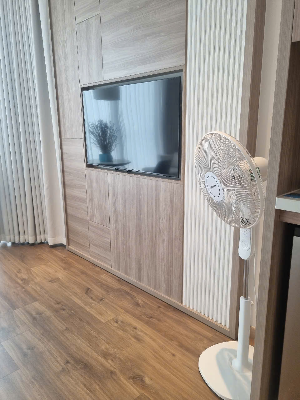 Cắt lỗ căn hộ A La Carte Hạ Long chỉ 2 tỷ 550 view thành phố