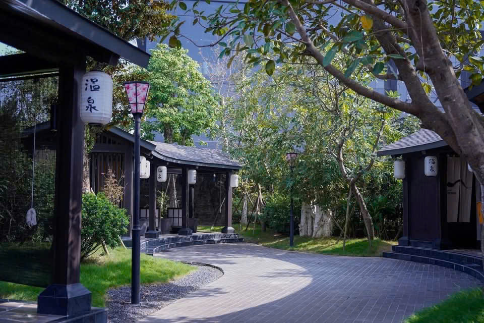 Căn studio view sông Wyndham Thanh Thủy giá chỉ 910tr bao phí