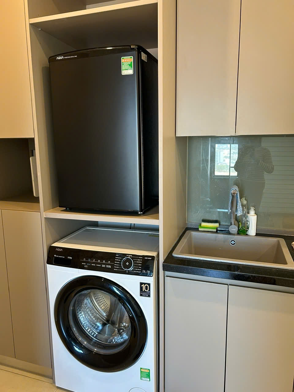 Cần chuyển nhượng căn 2PN The Sóng tầng cao giá chỉ 2 tỷ 3 bao phí